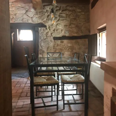 La Casa De *