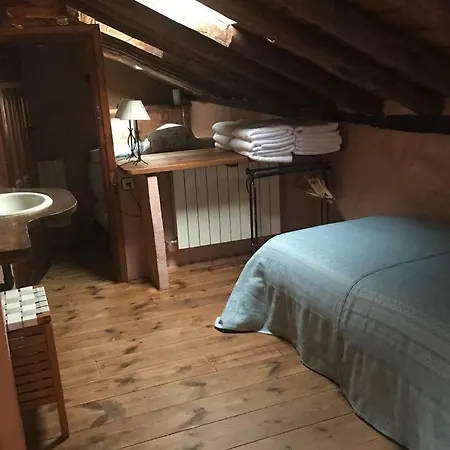 La Casa De *